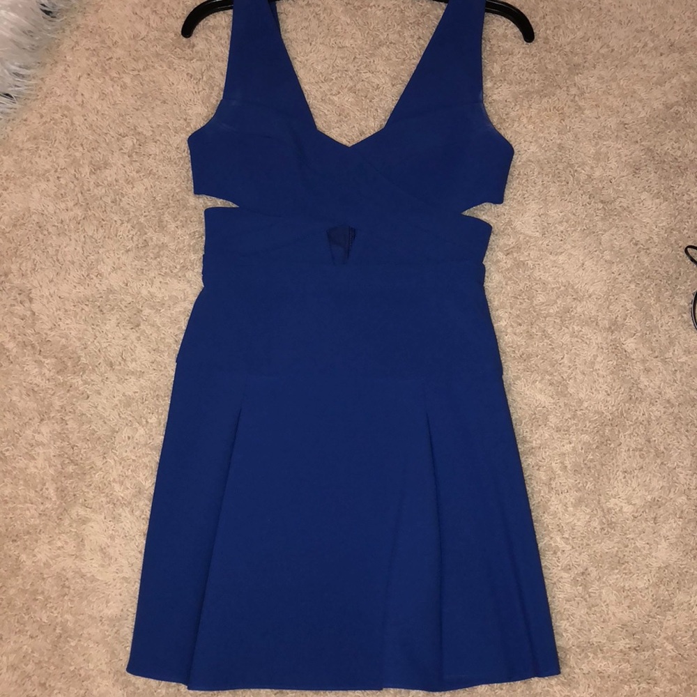 Bcbgmaxazria royal blue dress